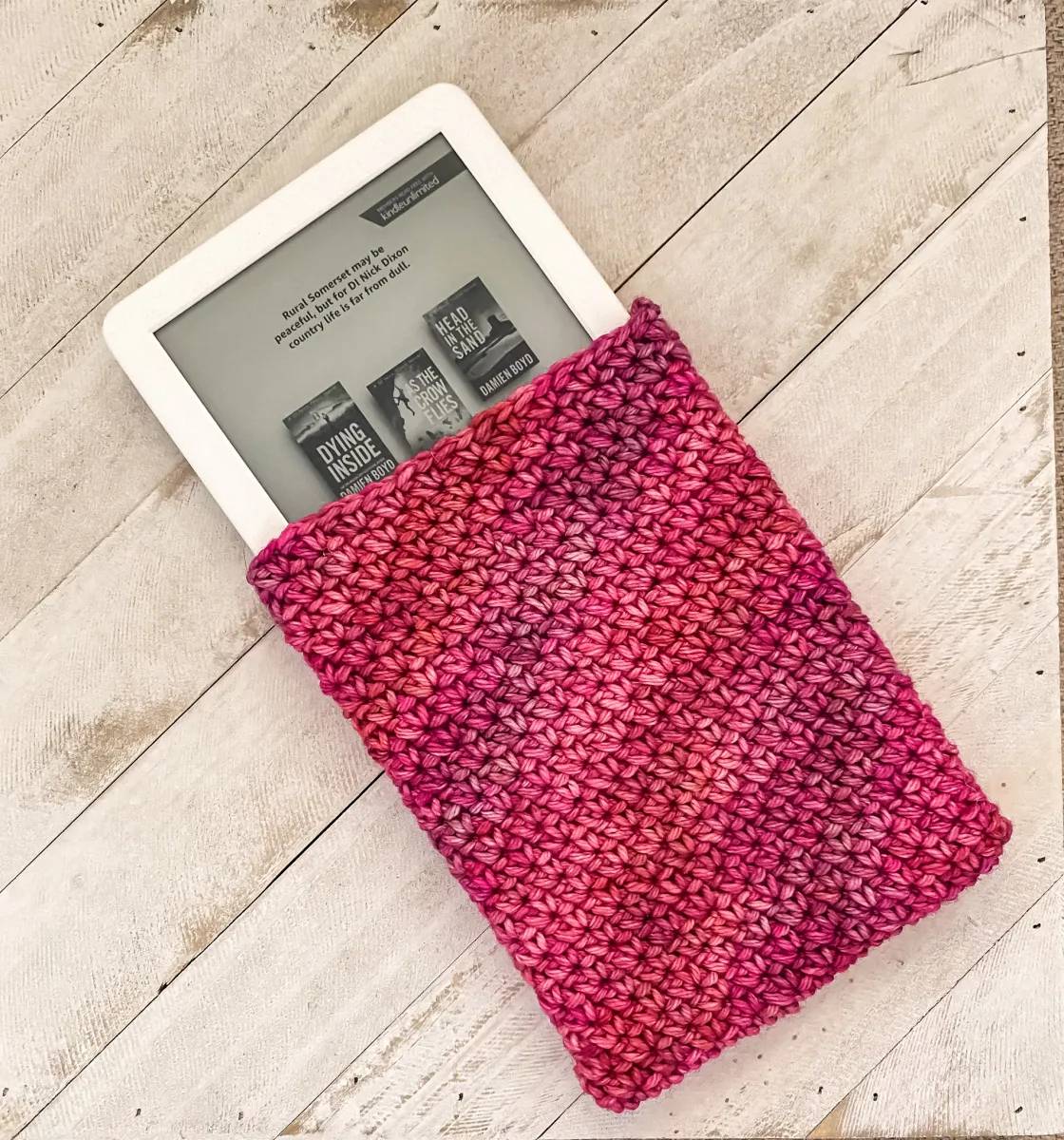 33 Crochet Tablet Cover Free Patterns Image