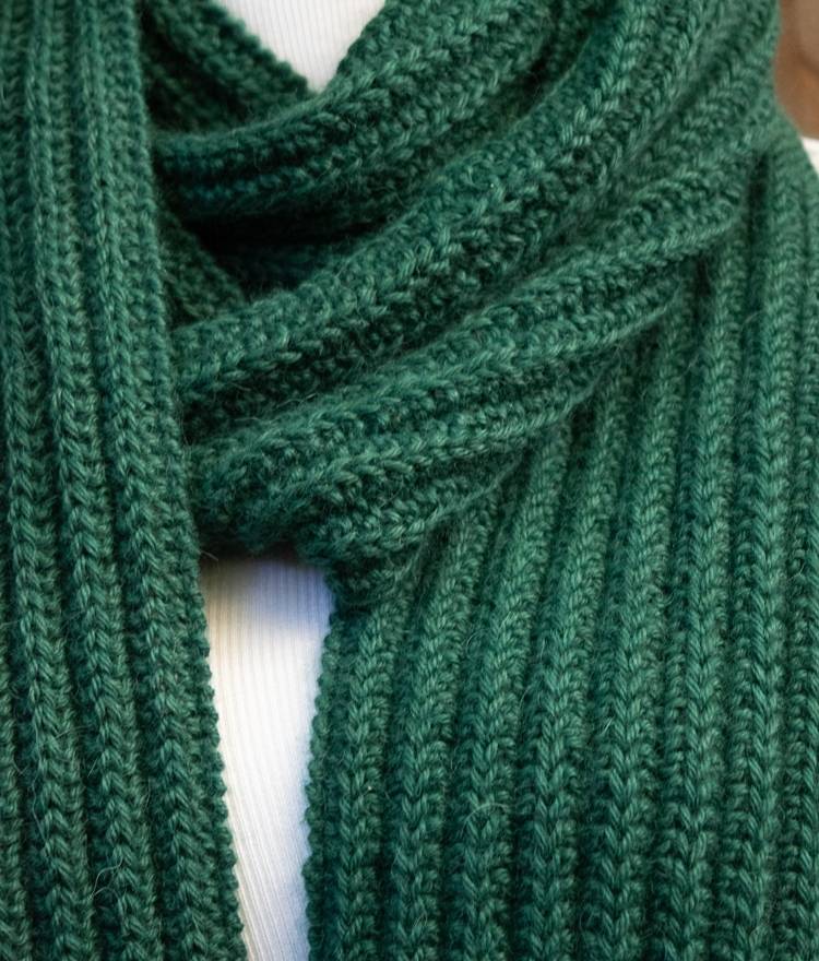 28 Knitted Scarves Patterns Image