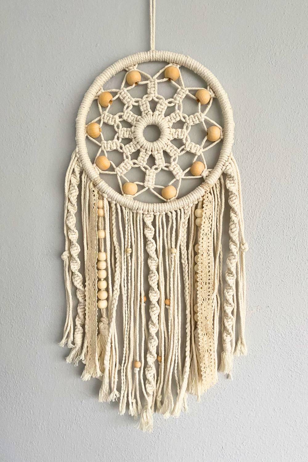 18 DIY Dream Catcher Tutorials Image