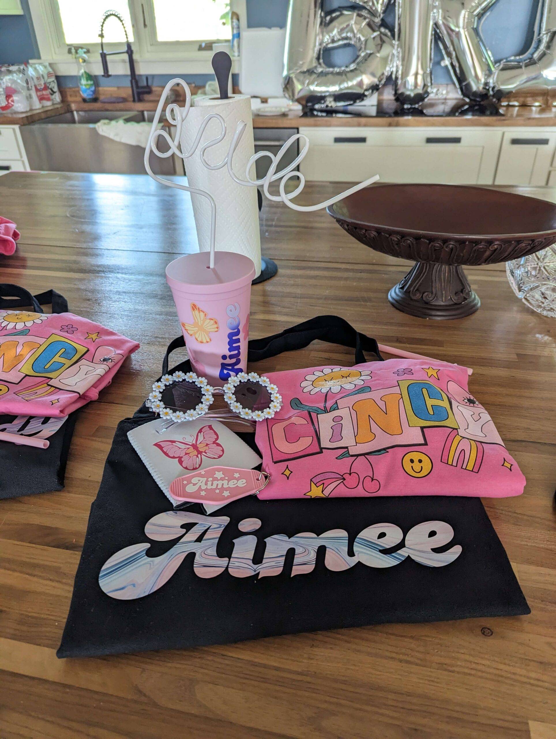 14 DIY Crafts for Bachelorette Party Image