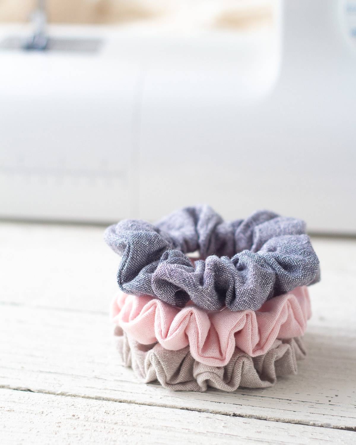 33 Easy Scrunchie DIY Recipes Image