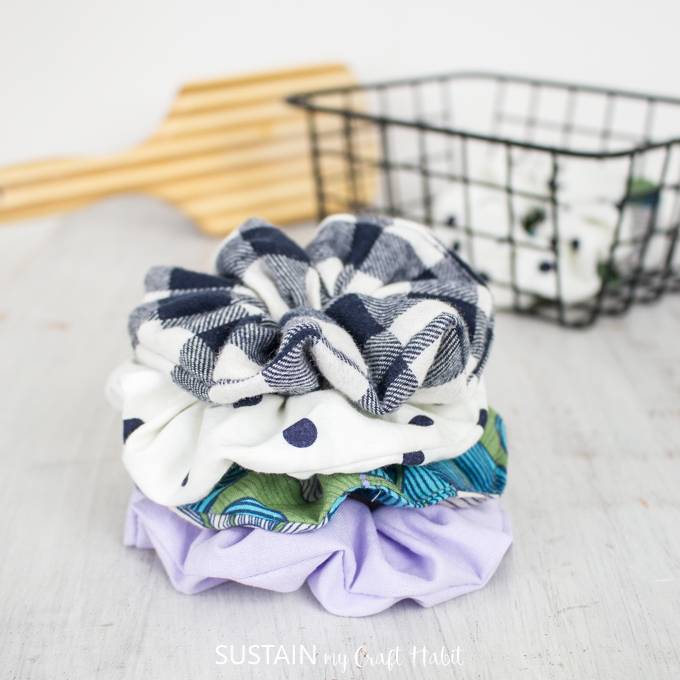 33 Easy Scrunchie DIY Recipes Image