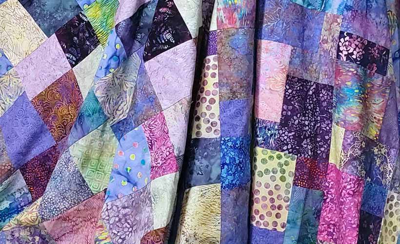 28 Scrap Quilt from Leftover Fabric Patterns Image