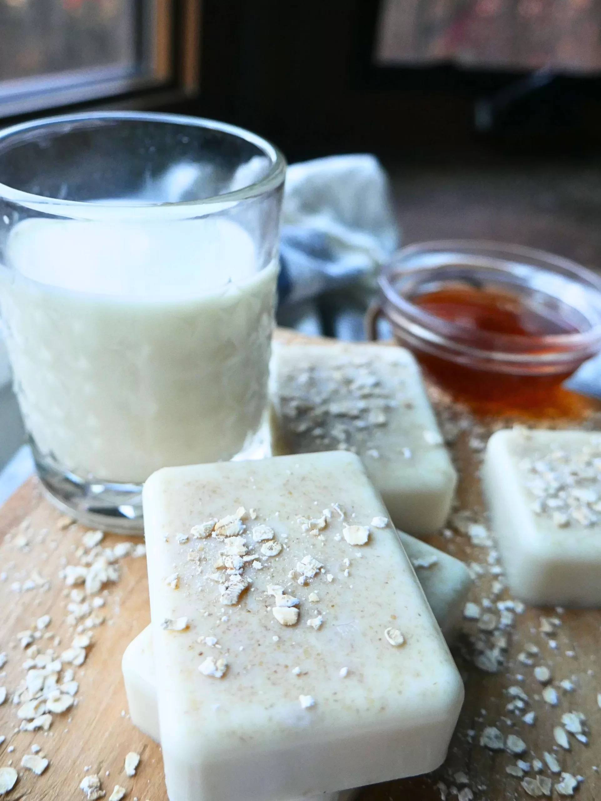 22 Melt and Pour Oatmeal Soap Recipes Image