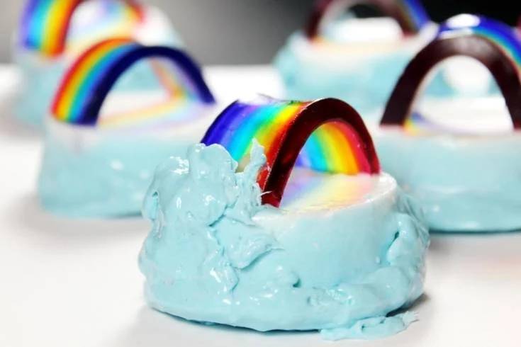 12 Rainbow Soap Tutorials Image