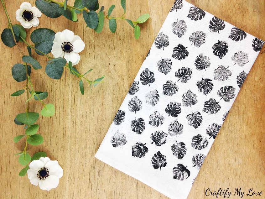 34 DIY Dish Towels Image