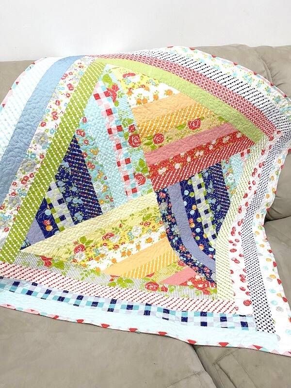 31 Jelly Roll Race Quilt Patterns Image