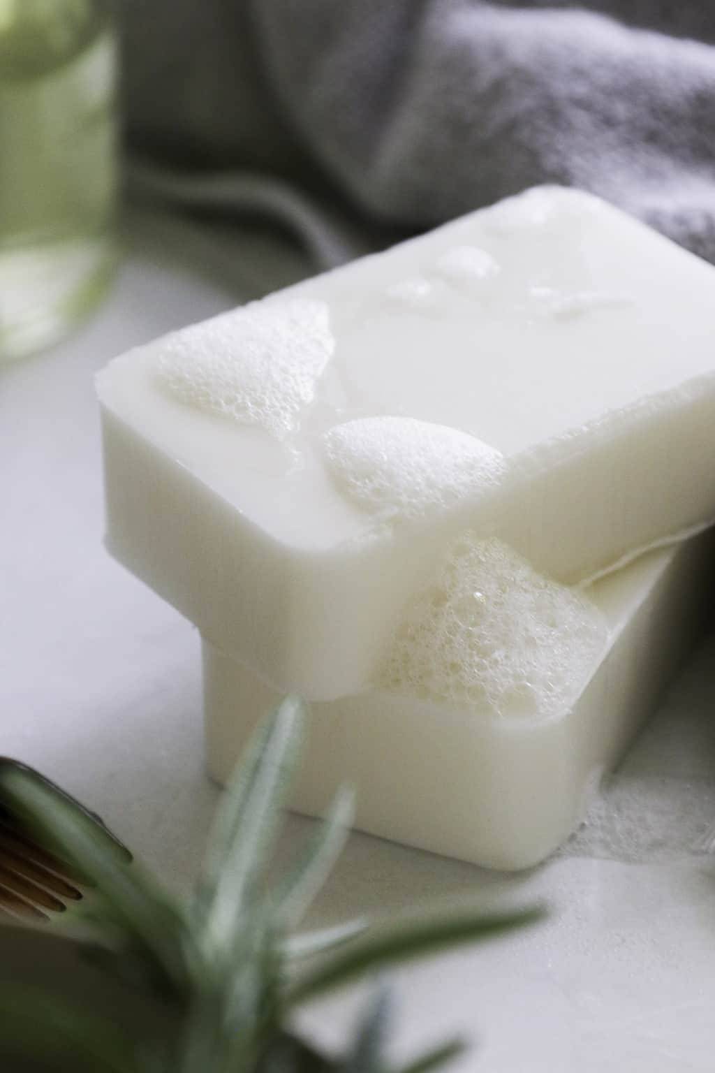 24 Melt and Pour Shampoo Bar Recipes Image