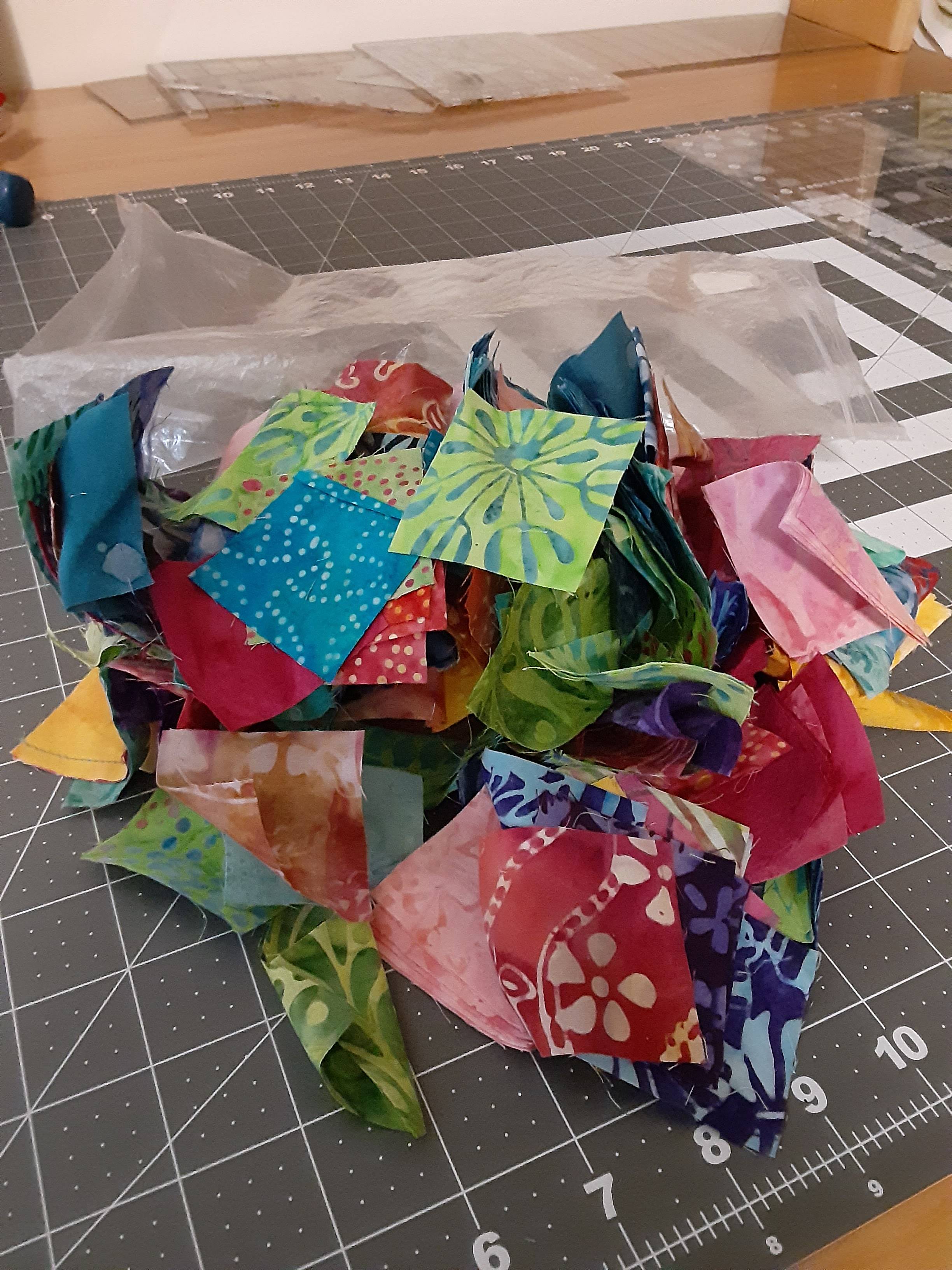 28 Scrap Quilt from Leftover Fabric Patterns Image