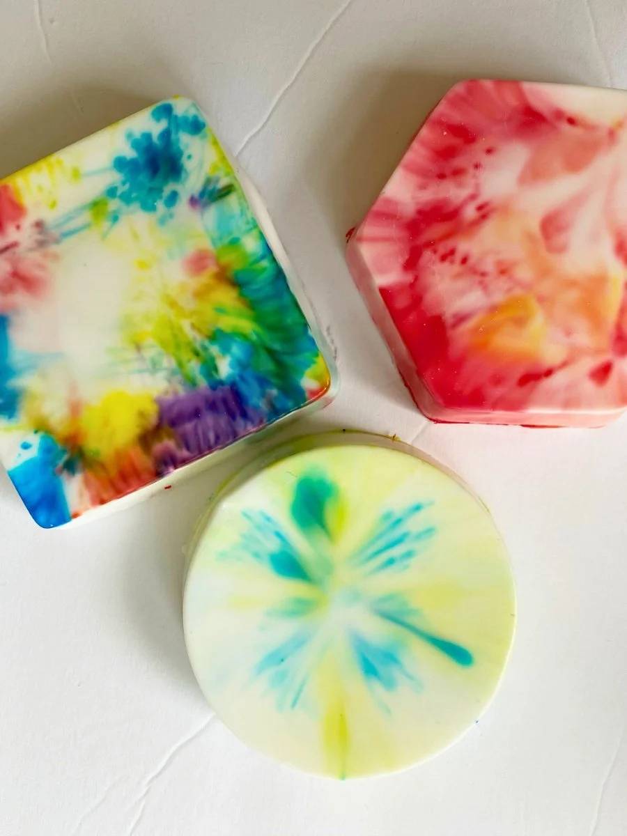 23 DIY Marbled Soap Ideas Image