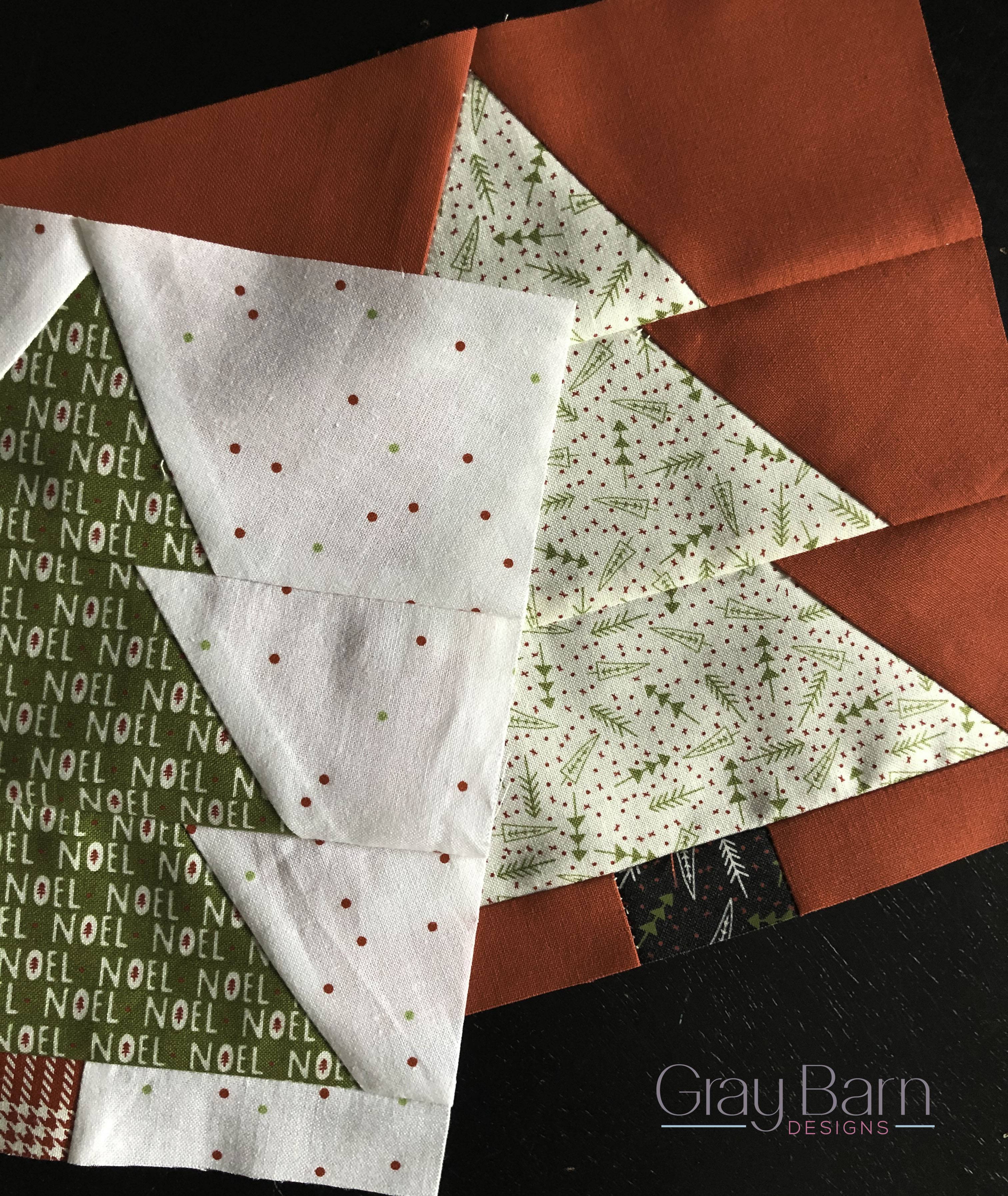 22 Paper Pieced Mini Quilts Patterns Image