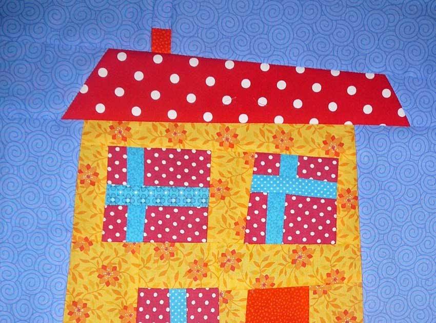 34 Paper Pieced House Quilt Blocks Image