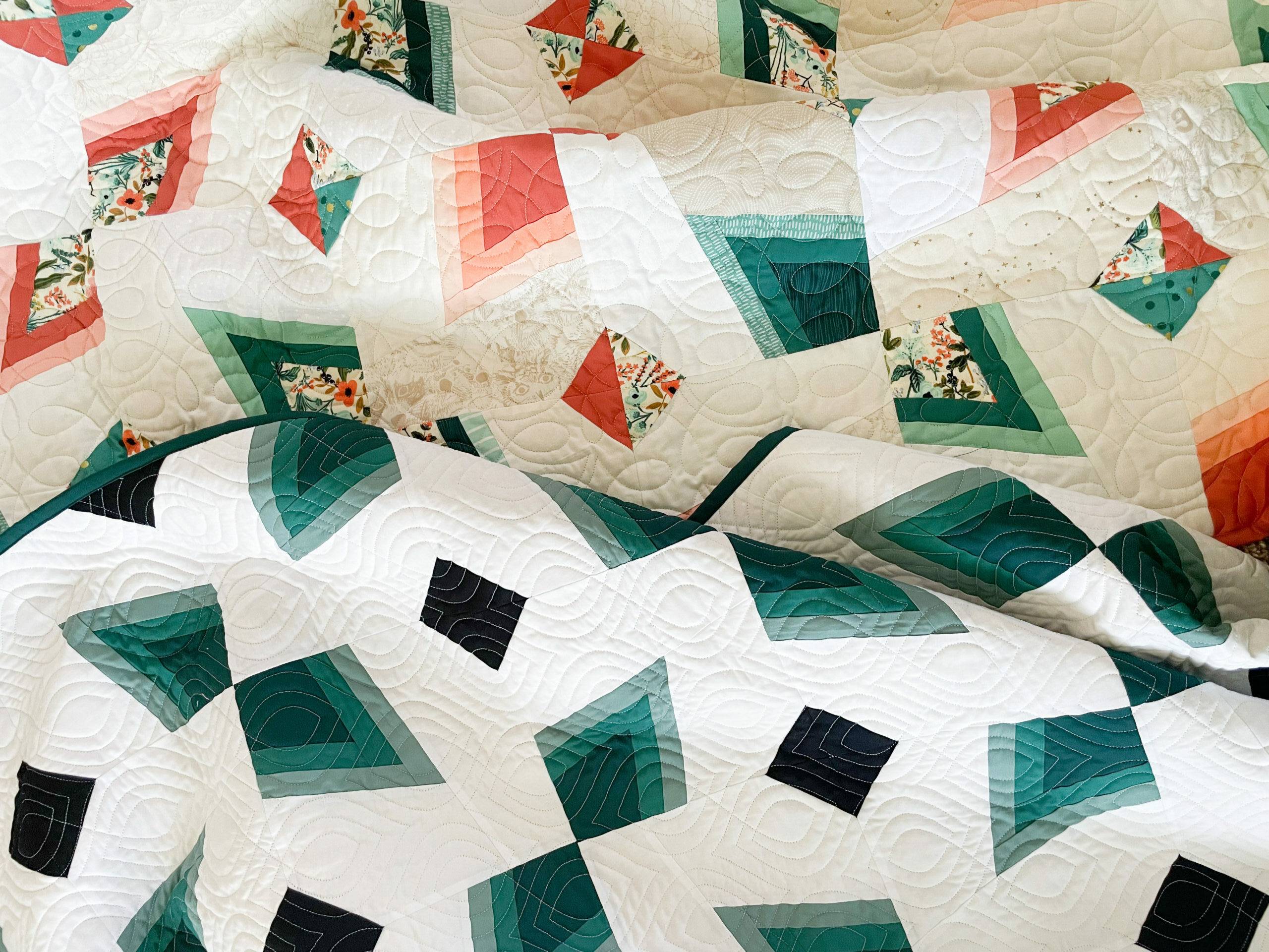 22 Paper Pieced Mini Quilts Patterns Image