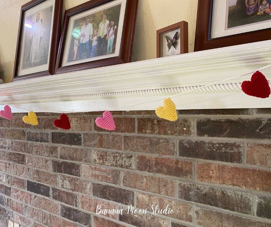 34 Valentines Day Crochet Garland Ideas Image