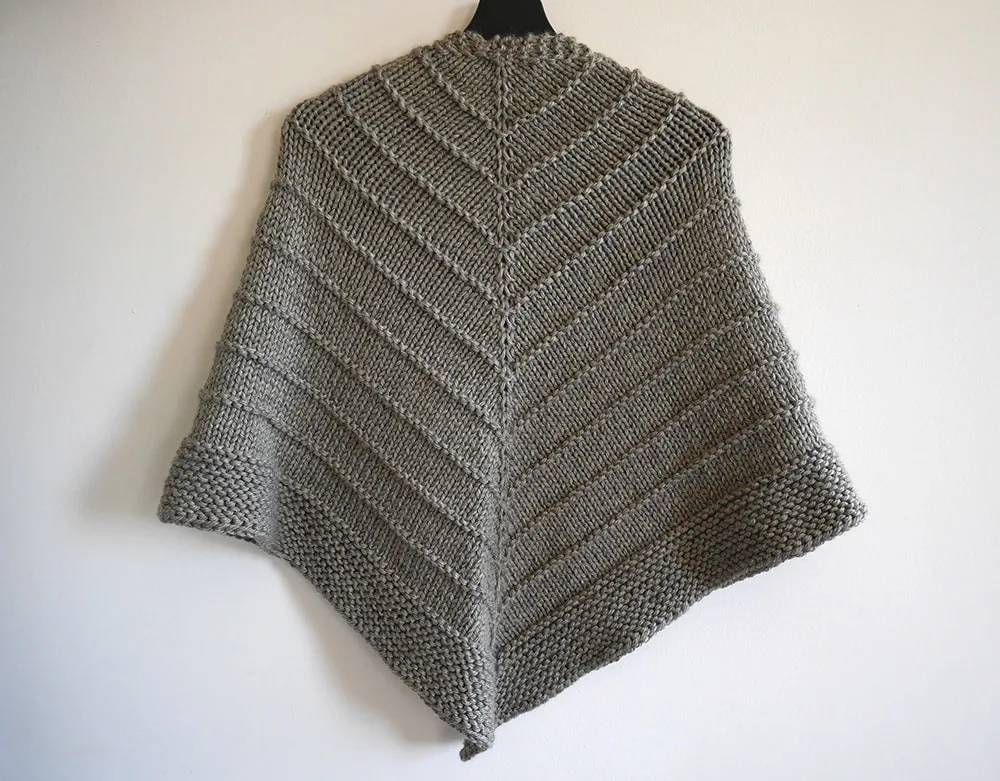35 Easy Knitted Shawls Patterns Image