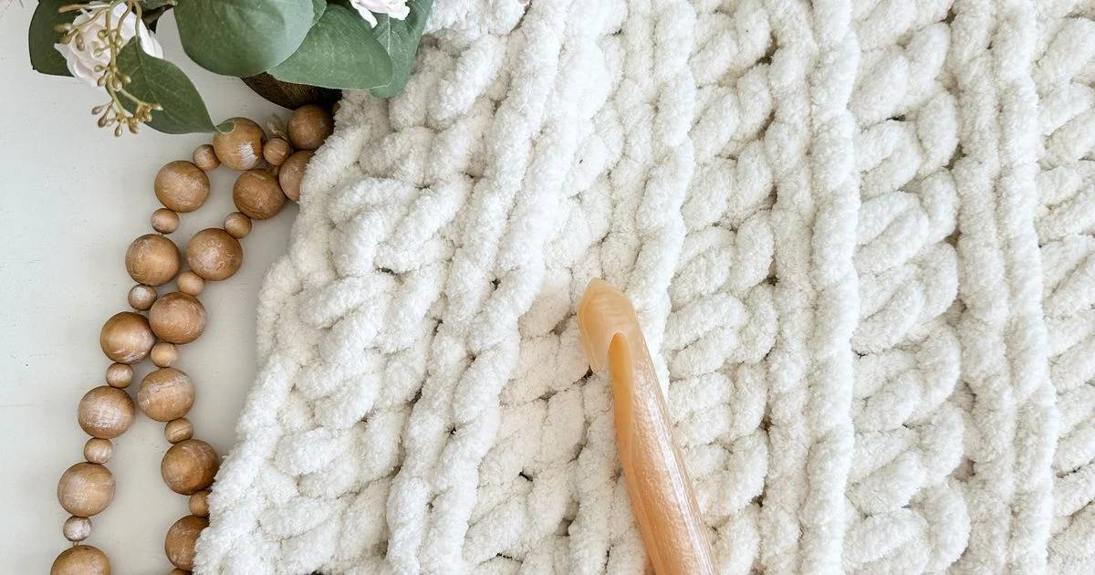 14 Speckled Chunky Yarn Blanket Patterns Image