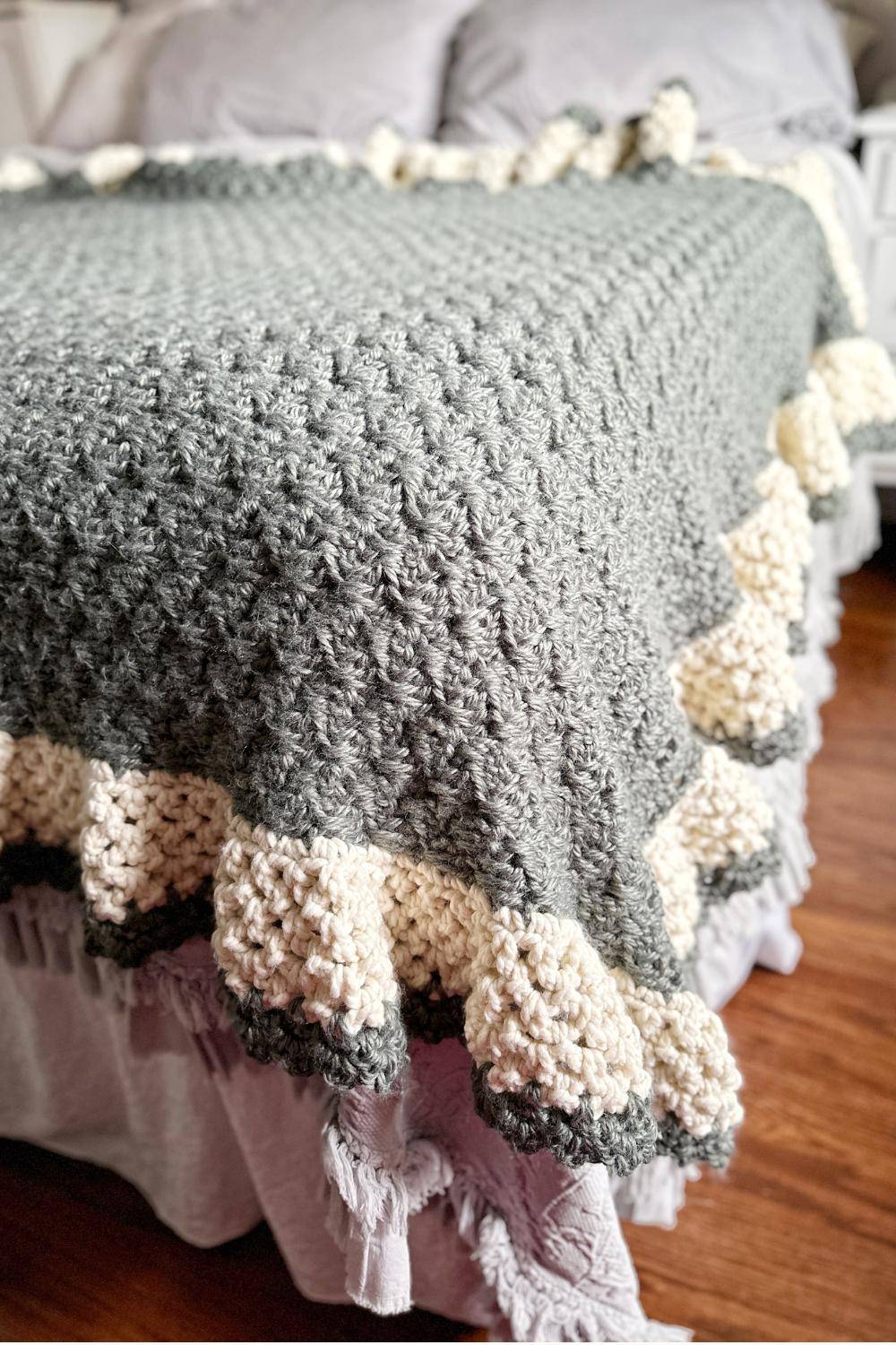 14 Speckled Chunky Yarn Blanket Patterns Image