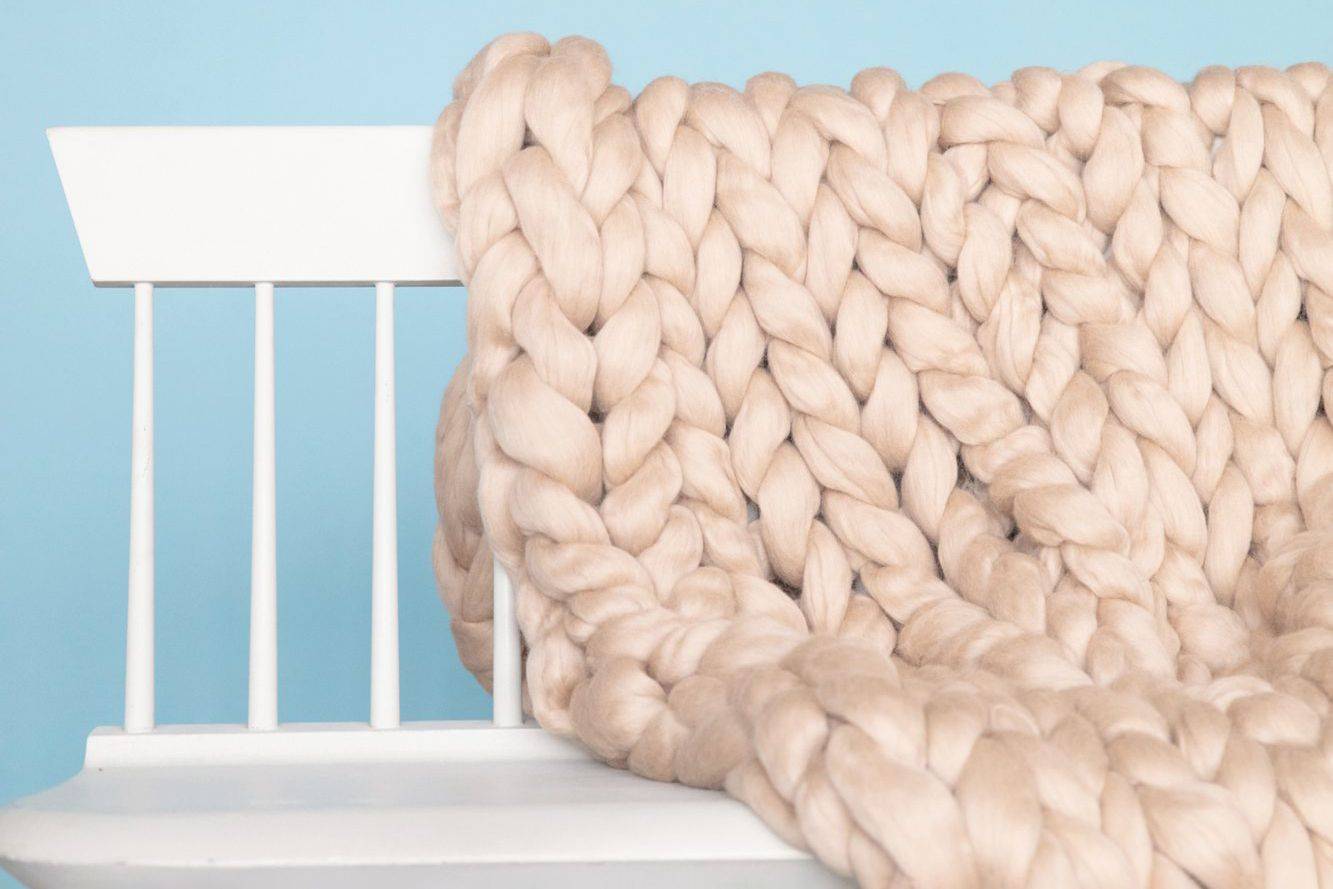 12 Finger Knit Blanket Patterns Image