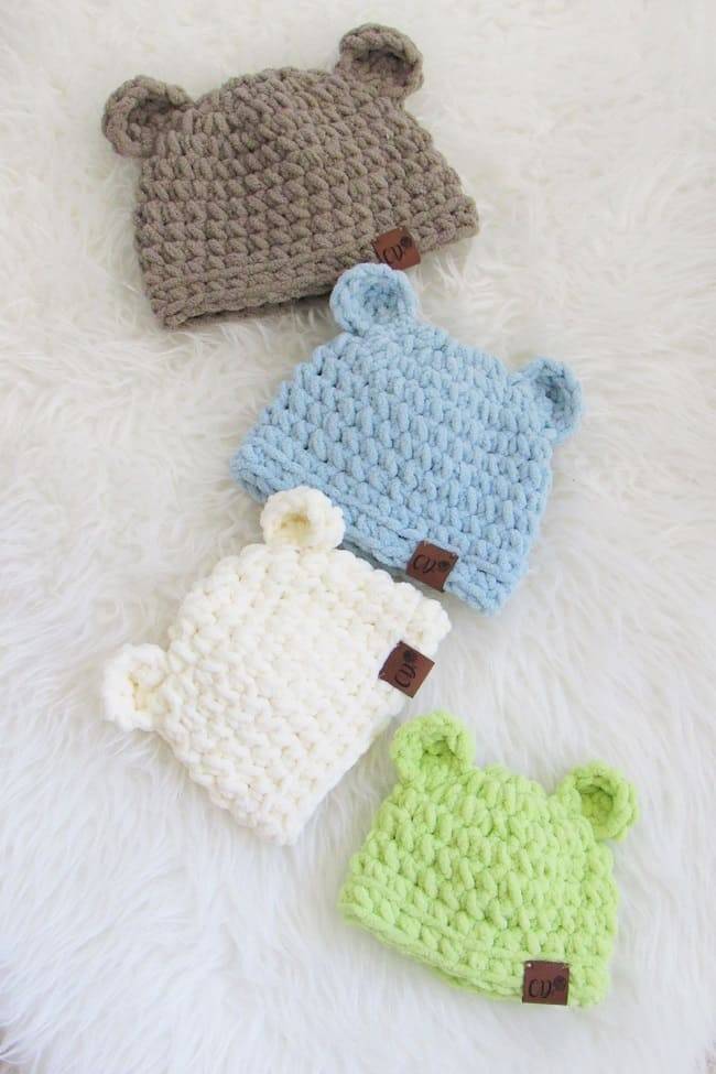 32 Easy Crochet Newborn Beanie Patterns Image