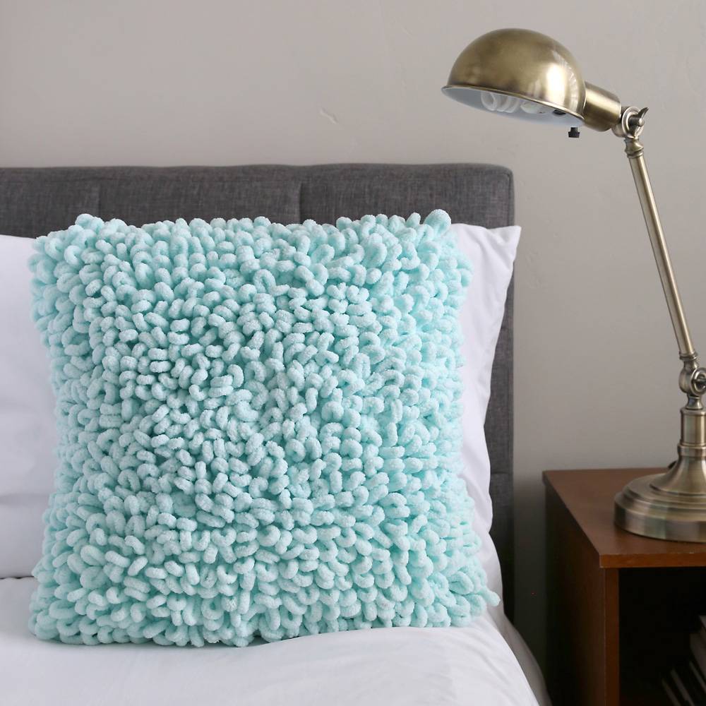 17 Finger Knit Pillow Patterns Image