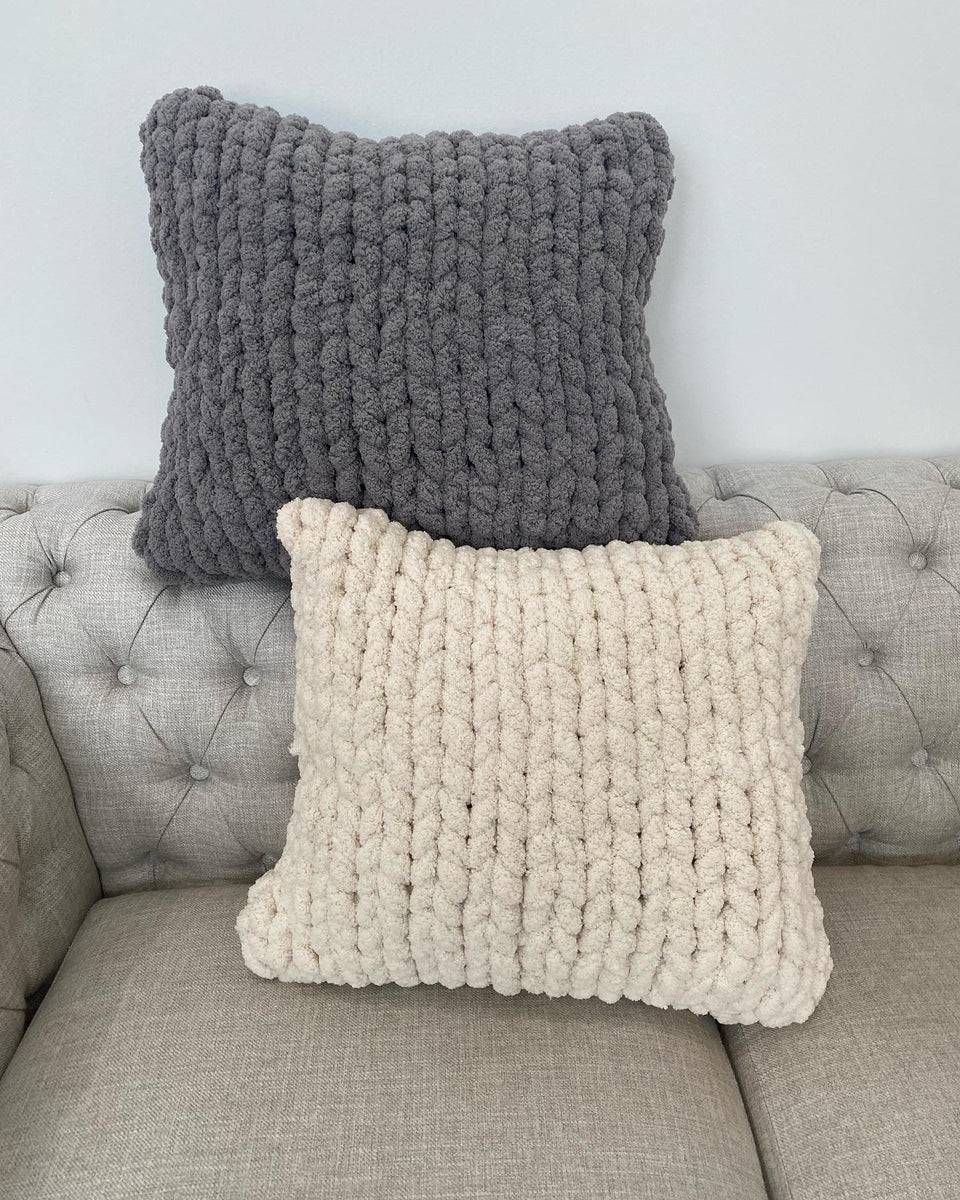 17 Finger Knit Pillow Patterns Image