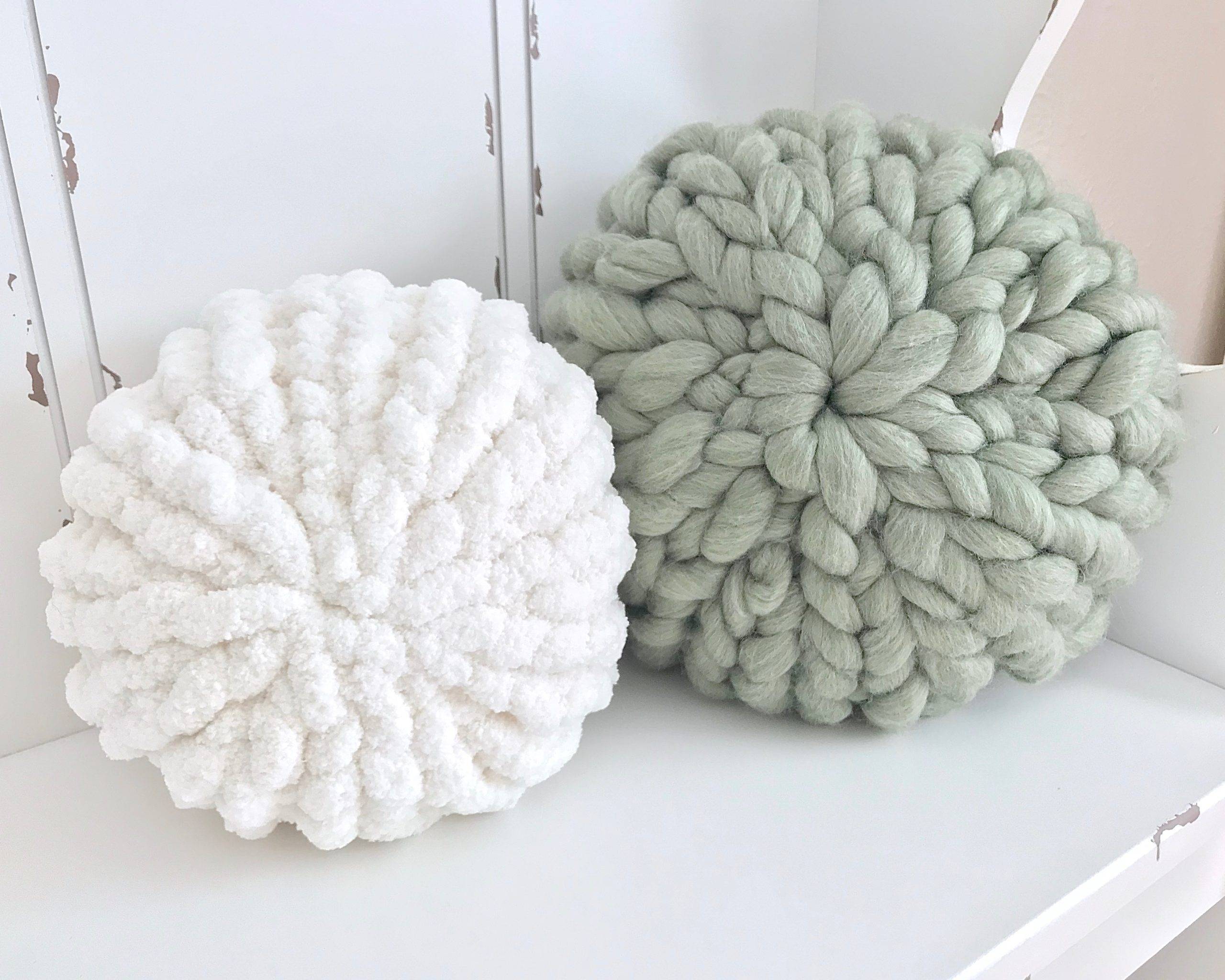 17 Finger Knit Pillow Patterns Image