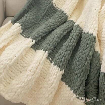 14 Speckled Chunky Yarn Blanket Patterns Image