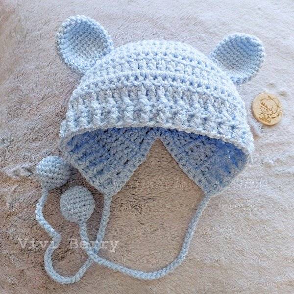Adorable Crochet Bear Hat with Pom-Pom Ties