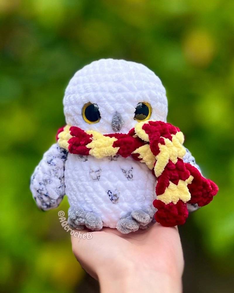 Adorable Crochet Snowy Owl Plushie