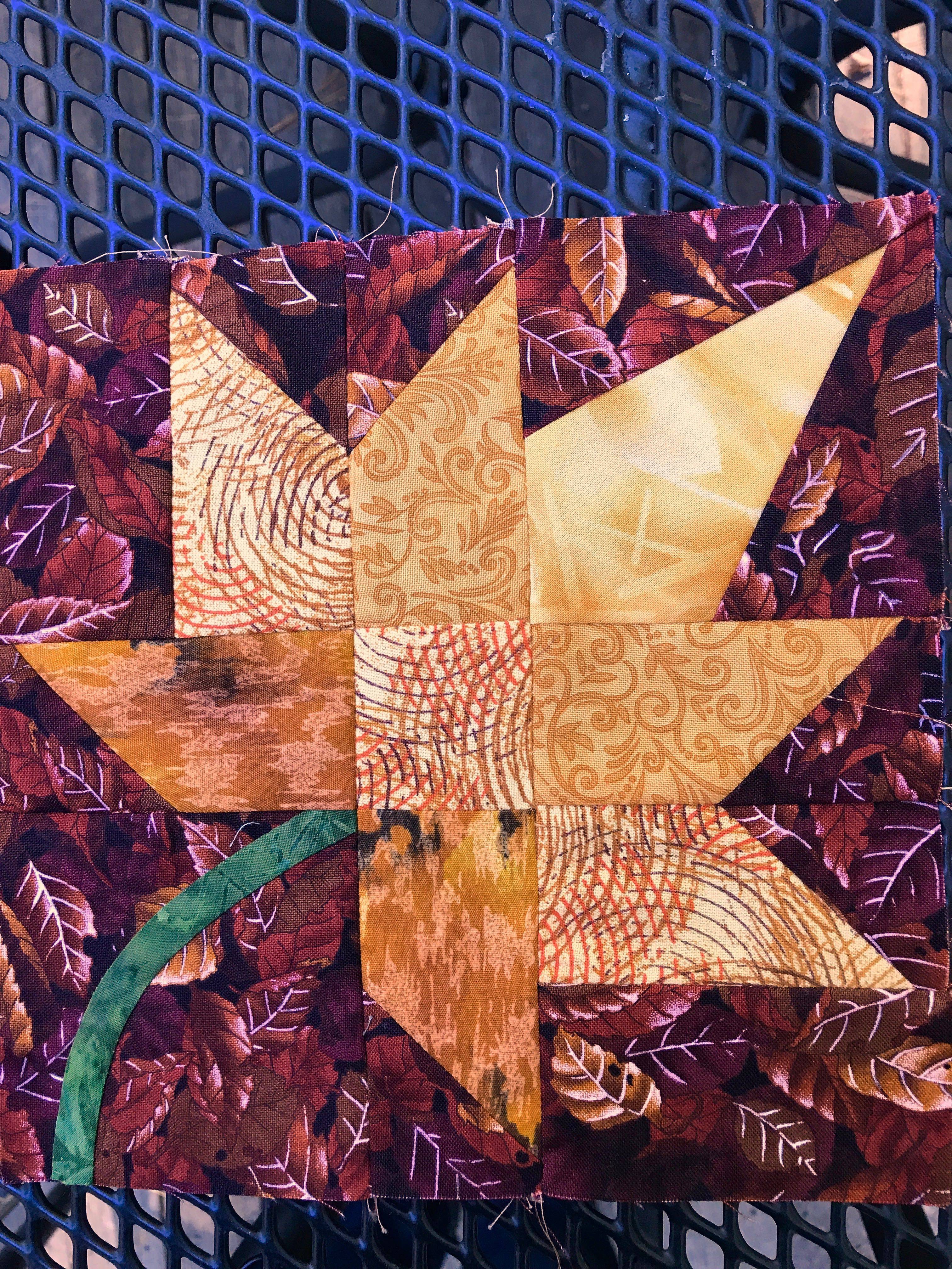 22 Maple Leaf Quilt Patterns Image