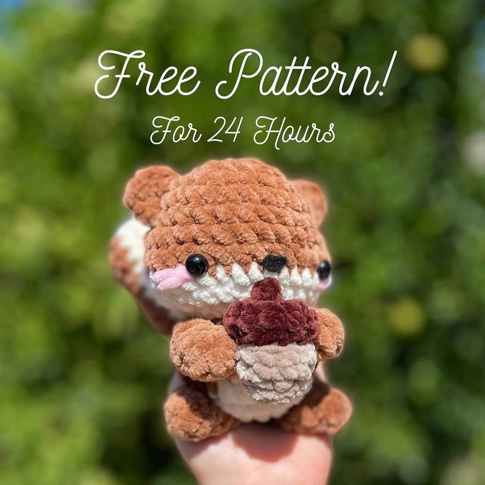 Charming Amigurumi Squirrel with Acorn Crochet Pattern