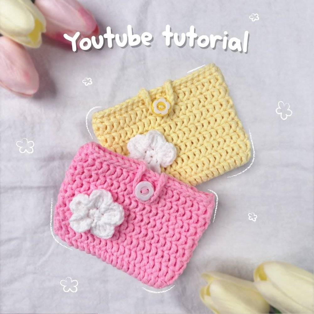 Charming Crochet Card Holders with Flower Appliqués