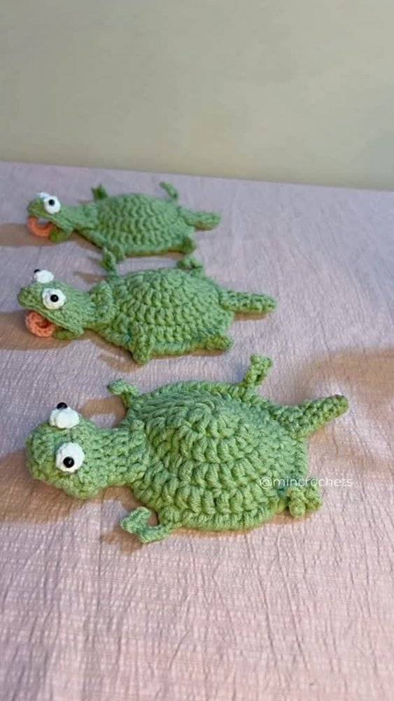 Charming Green Crochet Lizard Amigurumi