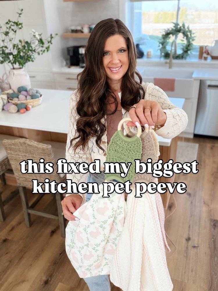 Chic Crochet Kitchen Towels with Hanging Rings