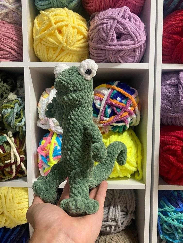 Chunky Green Amigurumi Lizard Crochet