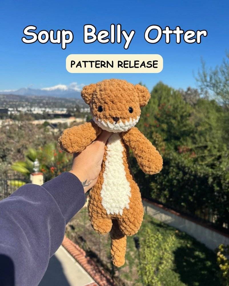 Chunky "Soup Belly" Otter Crochet Plush