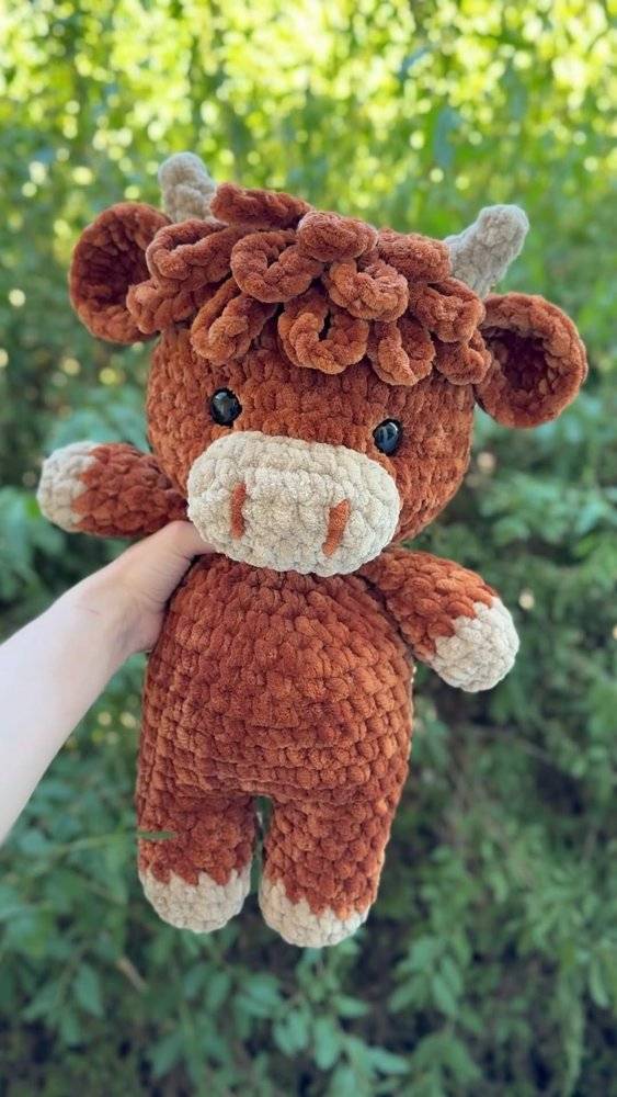Cozy Highland Cow Plushie Crochet Pattern