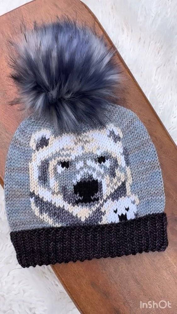 Cozy Polar Bear Intarsia Knit Hat