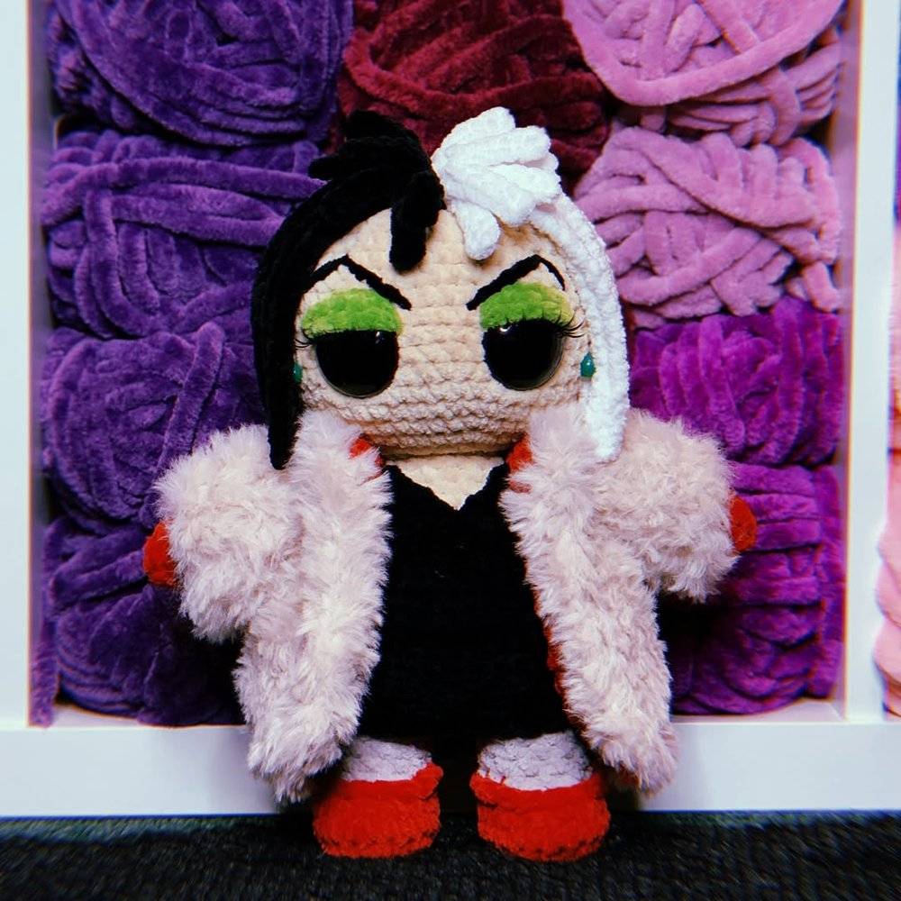 Cruella De Vil Amigurumi Crochet Doll