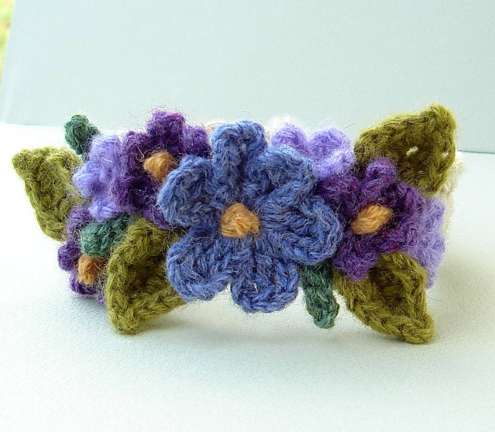 26 Crochet Flower Bracelet Patterns Image