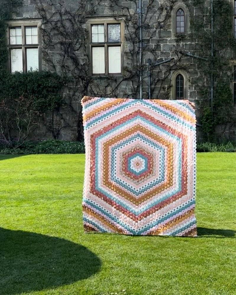 Geometric Hexagon Paper Pieced Quilt
