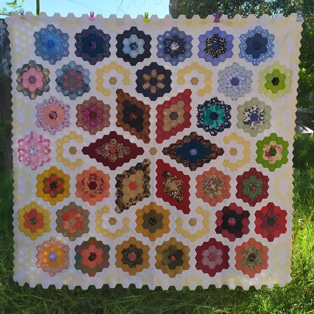 Hexagon Flower Patchwork Quilt