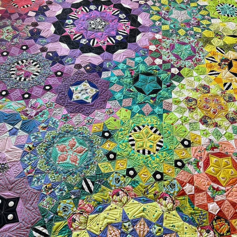 Intricate Geometric Star Quilt Design