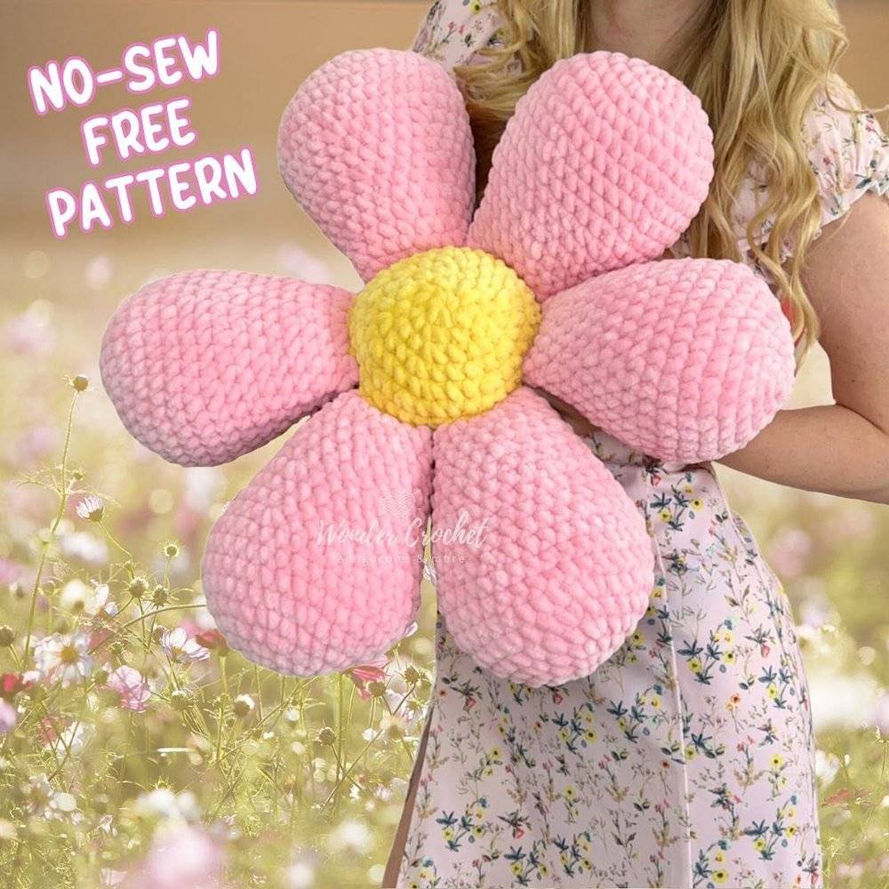 21 Crochet Pillow Patterns No-Sew Crochet Flower Pillow Pattern