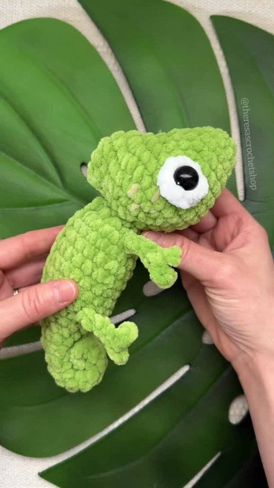 Plush Green Chameleon Amigurumi Crochet