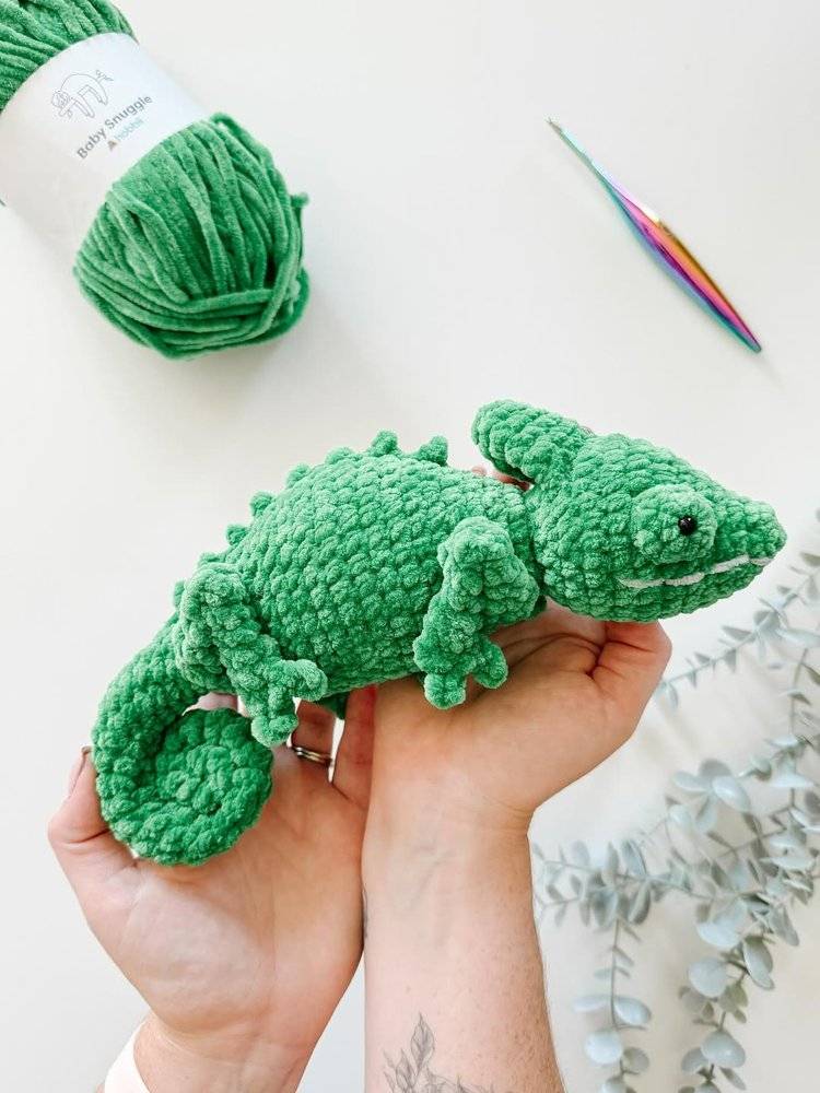 Plush Green Chameleon Crochet Amigurumi