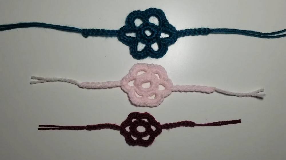26 Crochet Flower Bracelet Patterns Image