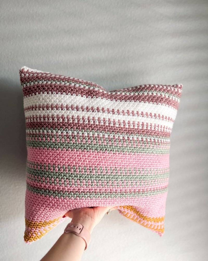 21 Crochet Pillow Patterns Striped Crochet Pillow Cover Pattern