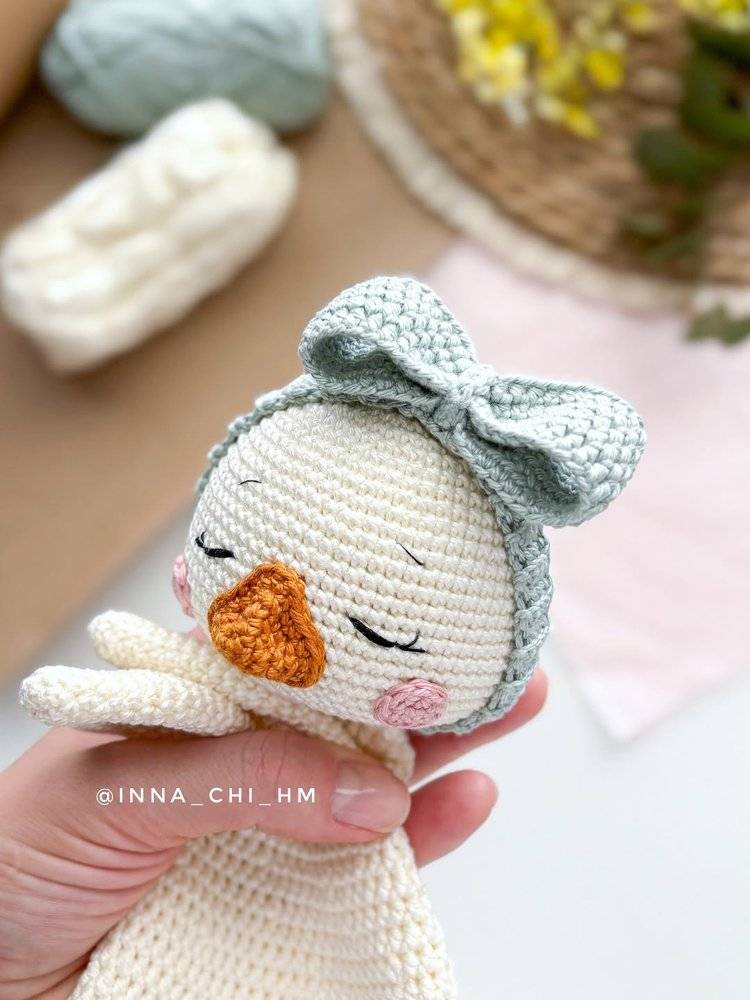 Sweet Amigurumi Crochet Goose