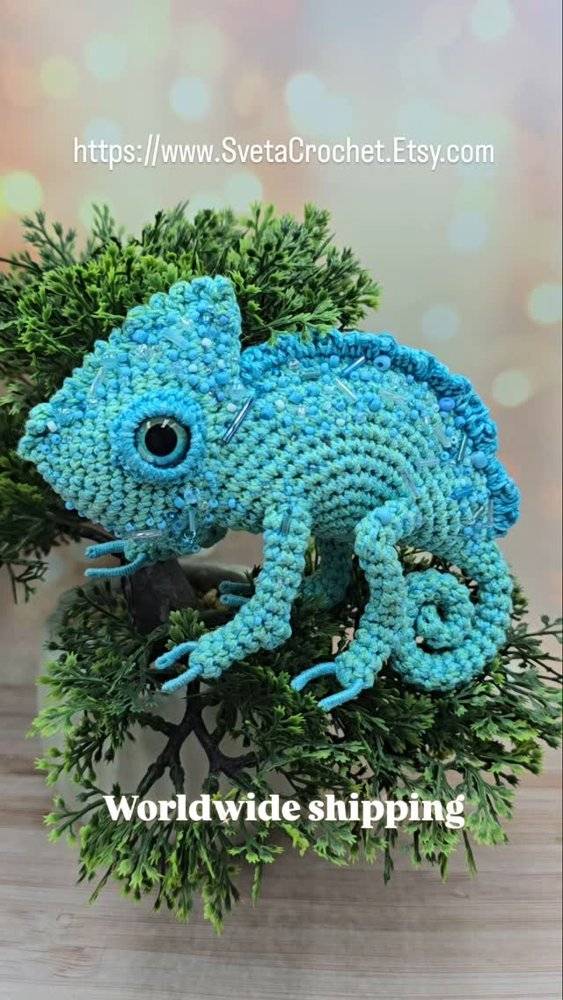 Turquoise Beaded Crochet Chameleon